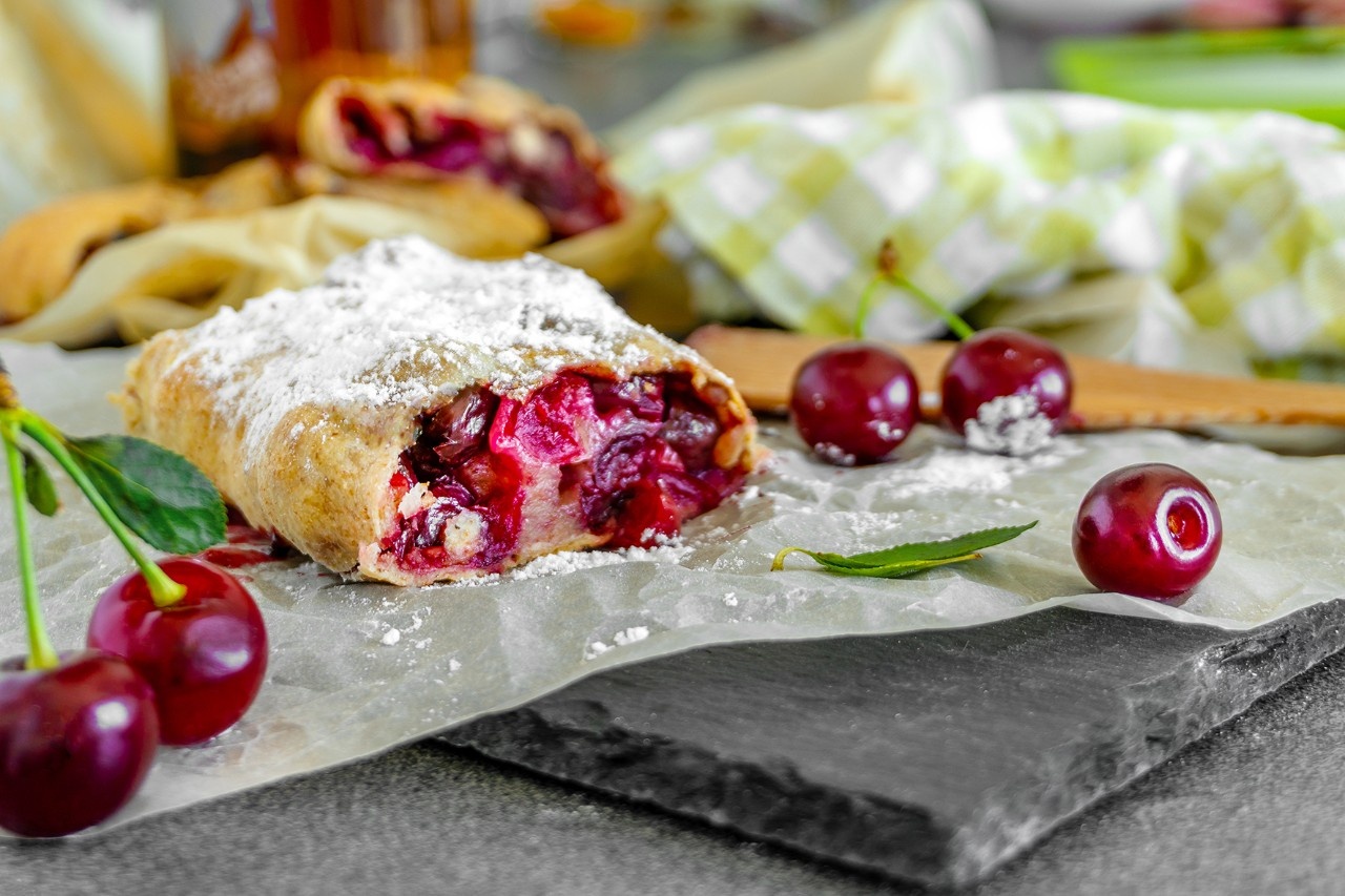 Schneller Kirschenstrudel