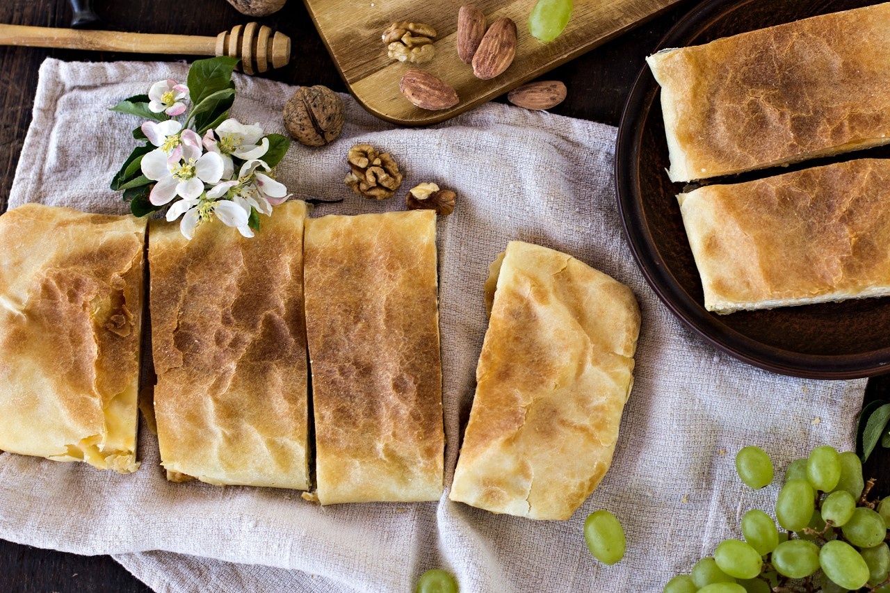 Birnen-Trauben-Topfenstrudel
